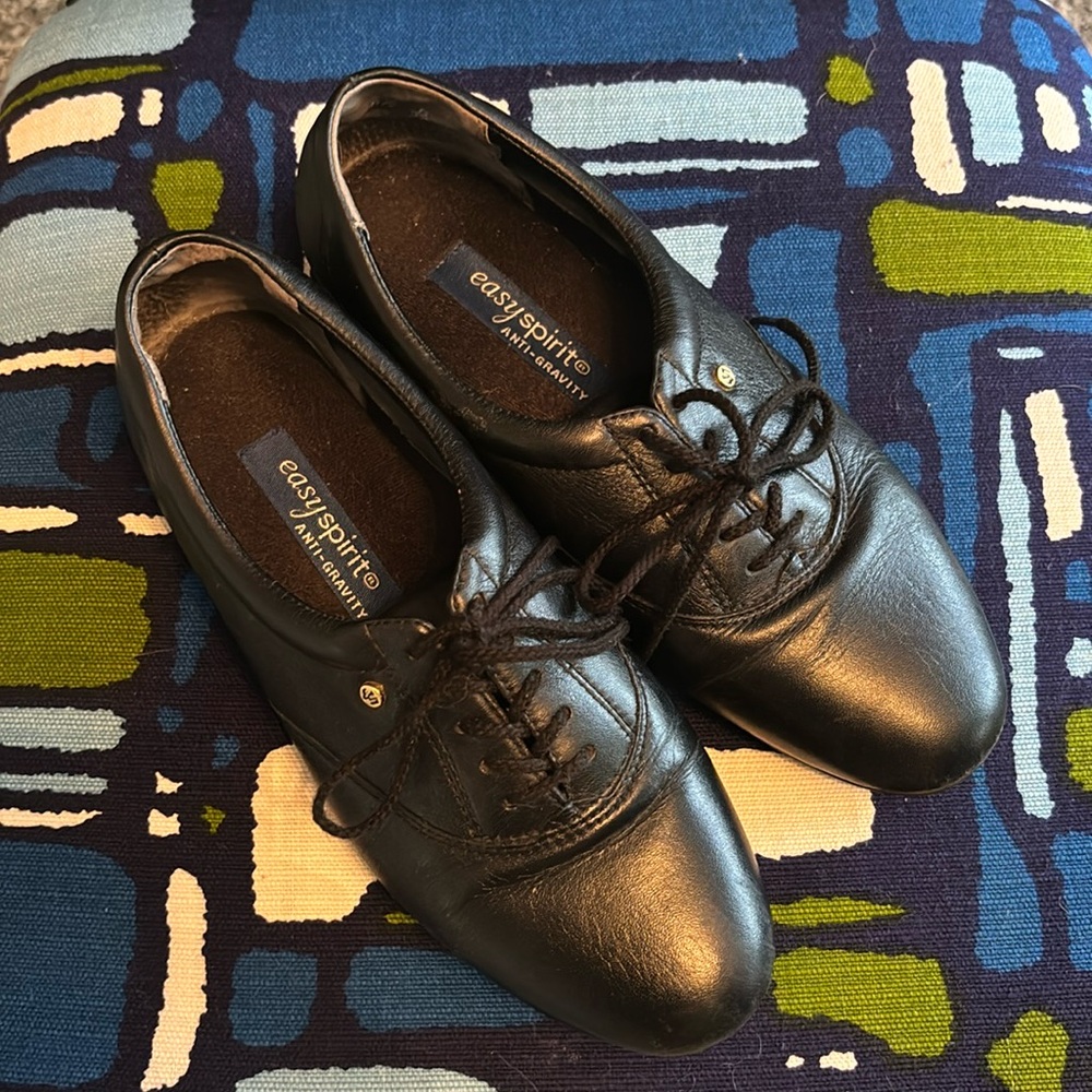 Easy Spirit black anti gravity shoes
